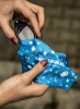 Hadřík na brýle Swimaholic Goggle Cloth